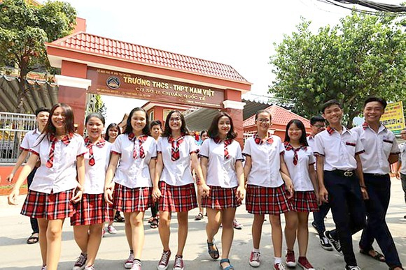 Đồng phục học sinh THCS-THPT Nam Việt